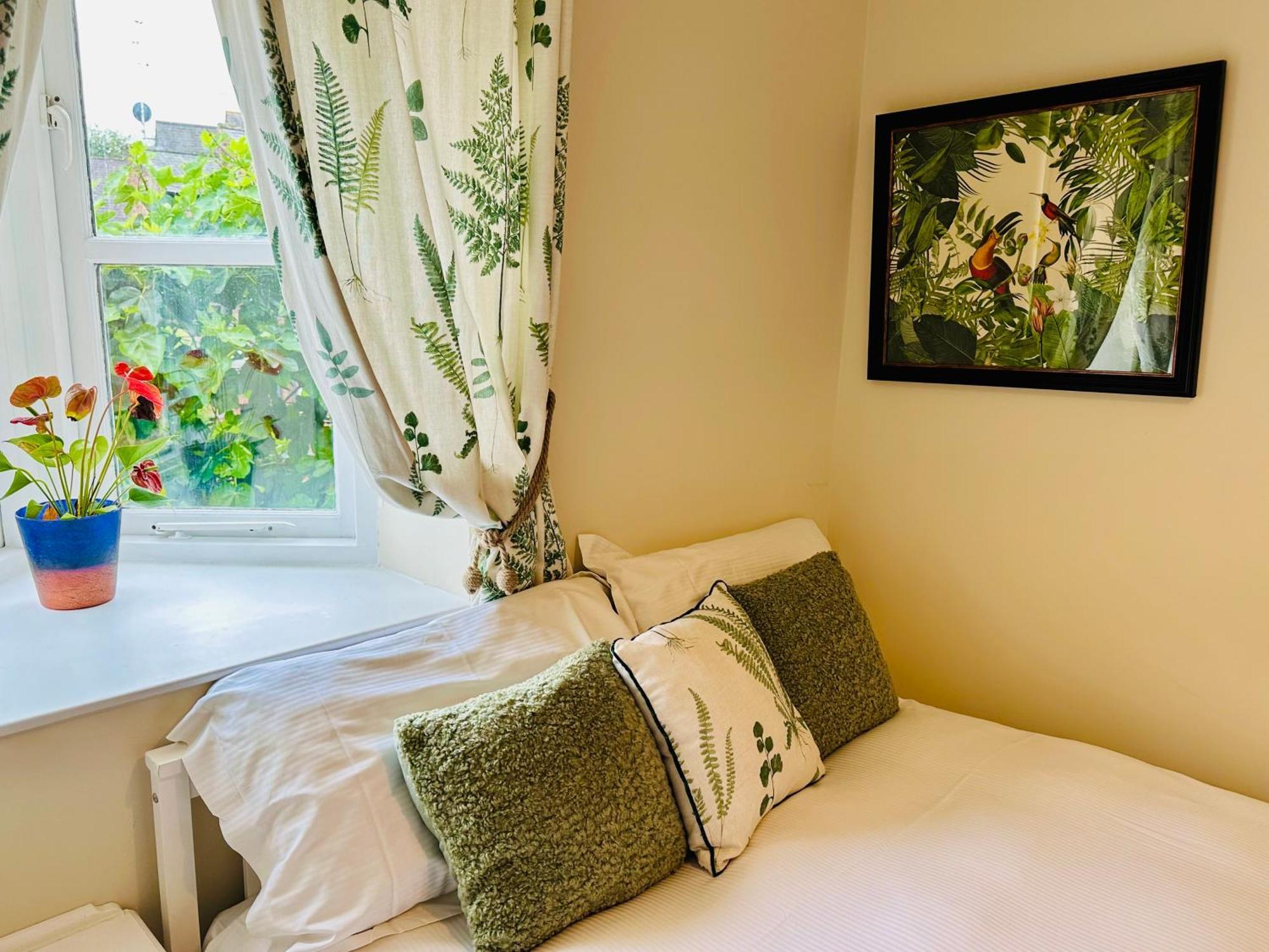 Loveyork Priory Apartment - Central With Parking Bagian luar foto