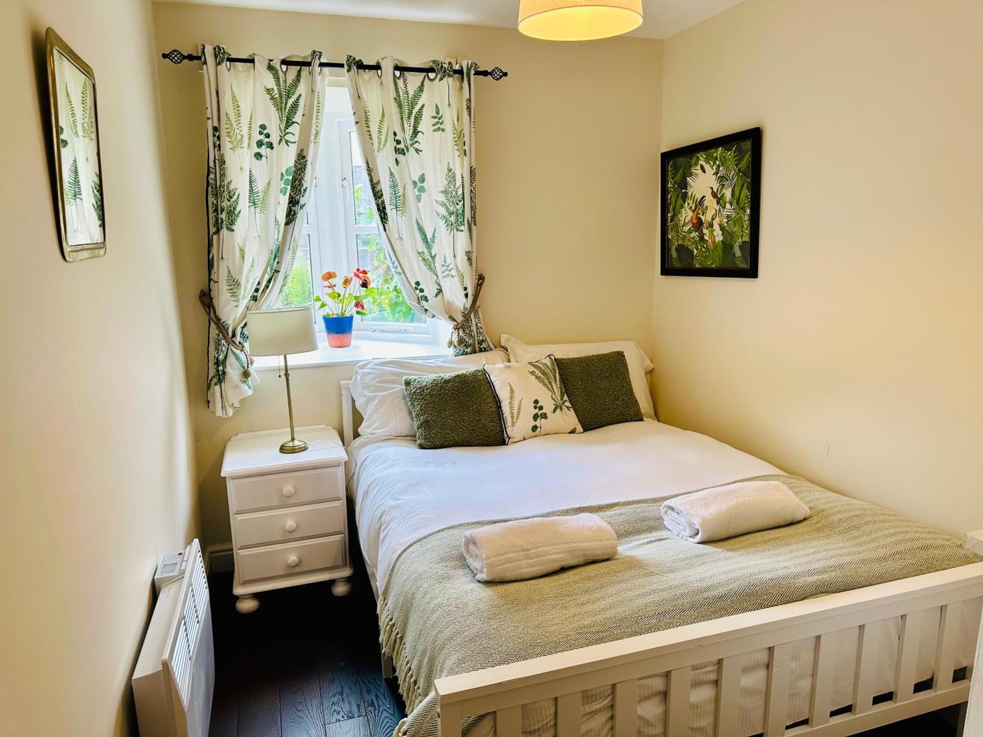 Loveyork Priory Apartment - Central With Parking Bagian luar foto